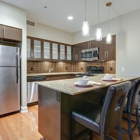 Bluebird Suites Near Autozone Park Мемфис Екстериор снимка