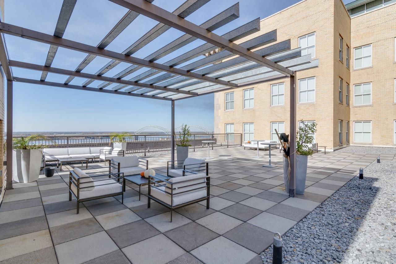 Bluebird Suites Near Autozone Park Мемфис Екстериор снимка