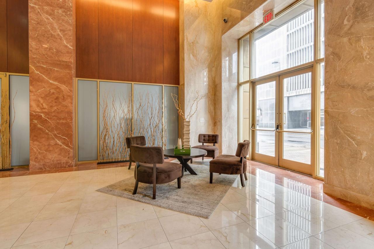 Bluebird Suites Near Autozone Park Мемфис Екстериор снимка