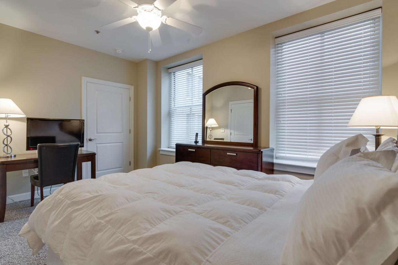 Bluebird Suites Near Autozone Park Мемфис Екстериор снимка