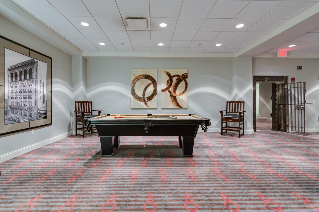 Bluebird Suites Near Autozone Park Мемфис Екстериор снимка