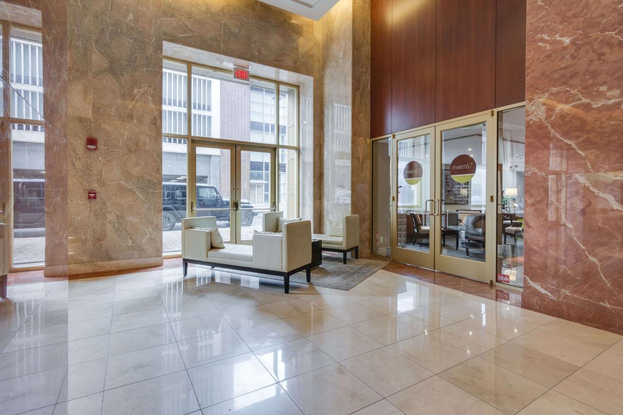 Bluebird Suites Near Autozone Park Мемфис Екстериор снимка