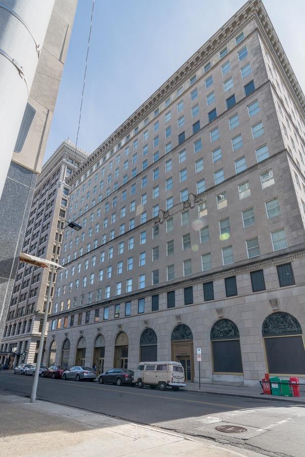 Bluebird Suites Near Autozone Park Мемфис Екстериор снимка